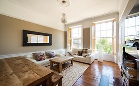 Windsor Street Apartment